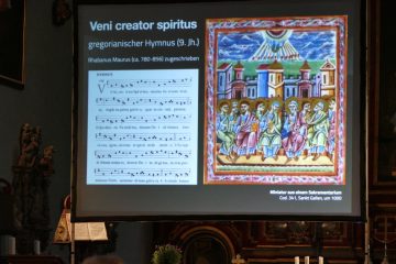 Den Hymnus „Veni creator spiritus“ aus dem 9. Jahrhundert ließ die Gregorianik-Schola im Rahmen der "Zeitreise" erklingen.