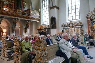 Die „Zeitreise“ im Rahmen des Jubiläumsprogramms zum 1200-jährigen Bestehen der Benediktinerabtei Corvey findet ein großes Interesse.