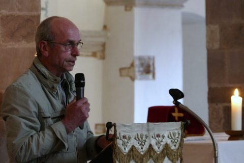 Kirchenvorstandsmitglied Konrad Gerdemann trug die Lesung vor.